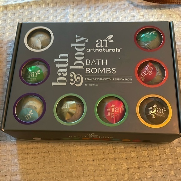 ART NATURALS BATH BOMBS - Picture 1 of 11